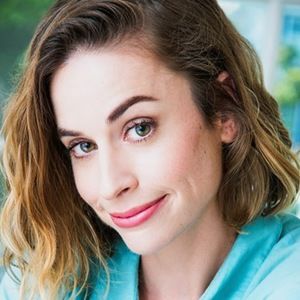 Meet your Posher, Elizabeth